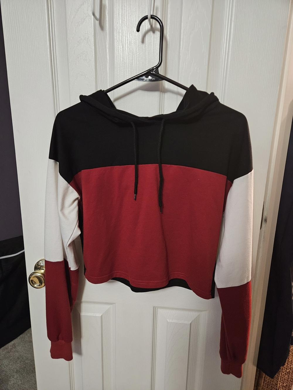 Women's Colorblock Cropped Hoodie - Black, Red & White